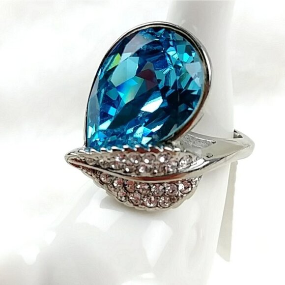 Women's Cocktail Ring Blue Tear Drop Rhinestone Ring Hypoallergenic - Picture 1 of 11